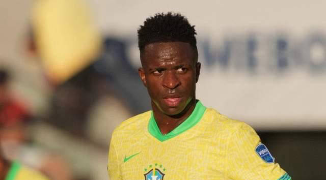 意媒：米兰希望魔笛能帮助推动卢宁加盟，皇马估价2500万欧