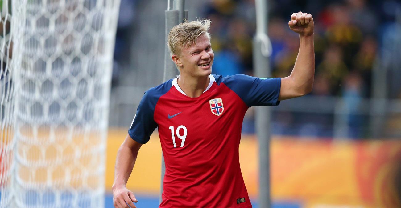 关键球打成后教练激动怒吼