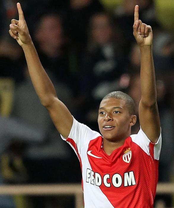 罗马诺：加纳乔仍渴望加盟切尔西，在等切尔西的报价